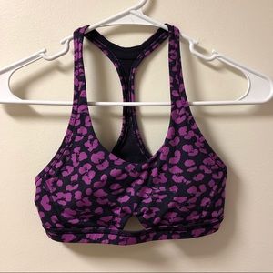 Lululemon sports bra size two!